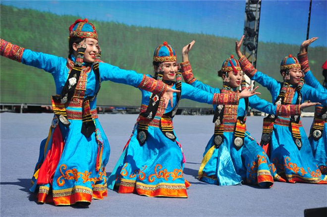 Naadam in Bayanbulak Grassland, Xinjiang, feels a different "poetry and distance"(图3)